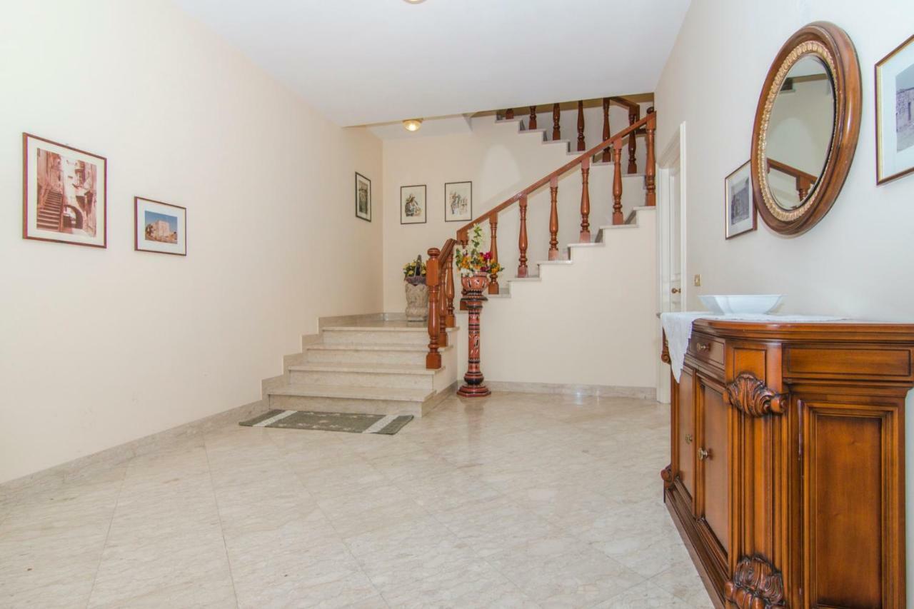 Vivi La Contea Villa Modica Bagian luar foto